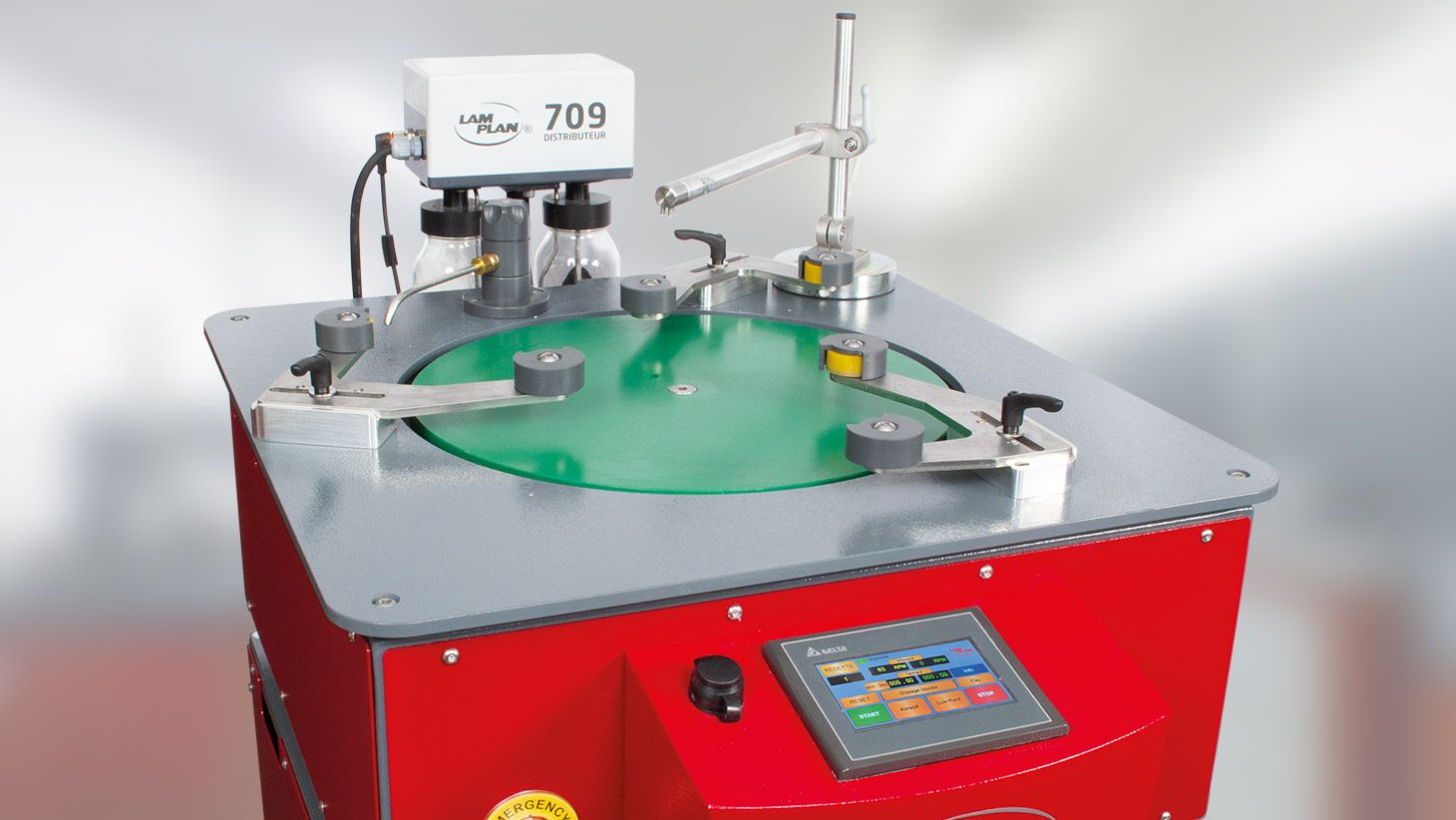 M.M.9400 équipée du doseur distributeur 709 et plateau FAS®