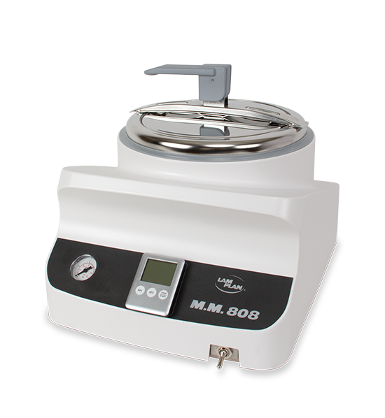 Apparecchio per la polimerizzazione